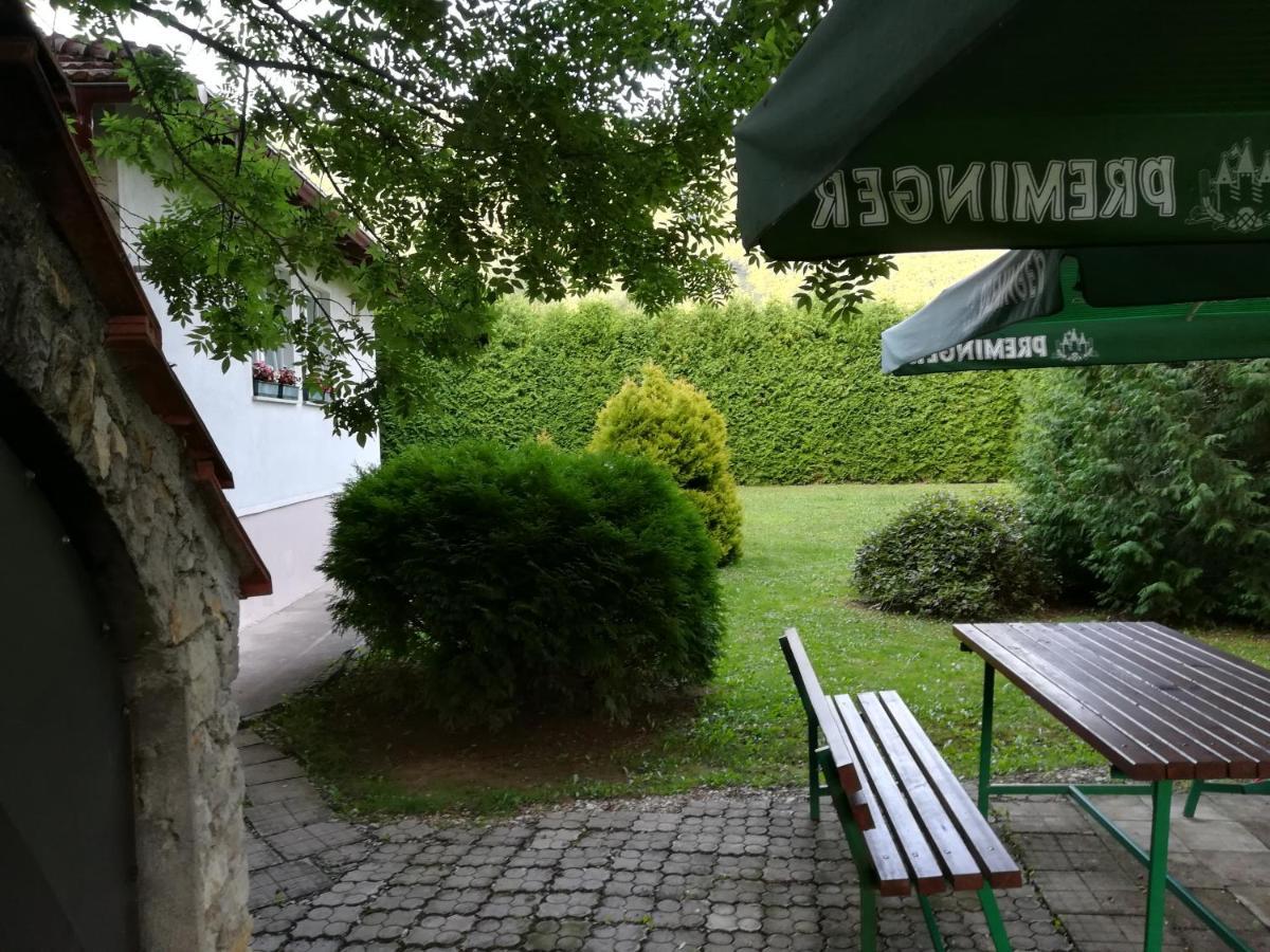 Villa Nana Kulen Vakuf Eksteriør billede